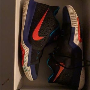 Kyrache 3’s (Kyrie Irving)